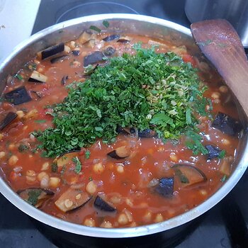 Syrian Aubergine & Chickpea Ragout