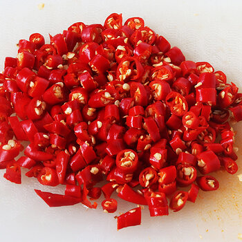 red chillis 2 s.jpg