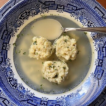 Chicken Broth w/ Saltine Dumplings