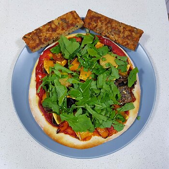 Pizza from scratch with 3 seed tempeh