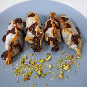 Chocolate cream dumplings