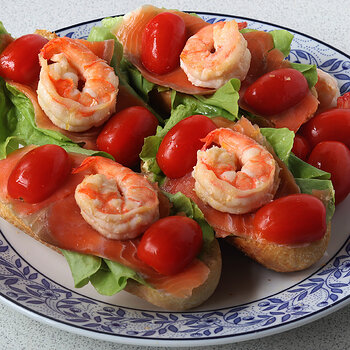 Prawn and salmon 2 s.jpg