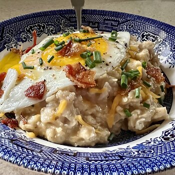 Savory Cheesy-Bacon Oatmeal