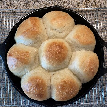 Cast Iron Skillet Rolls