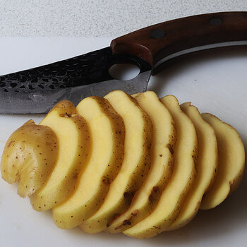 Sliced potatoes s.jpg