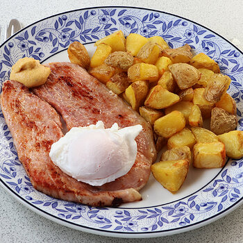 Roast spuds 1 s.jpg