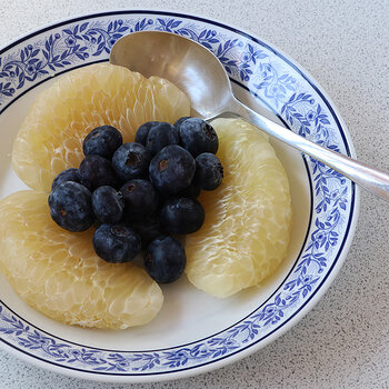 Pomelo and blueberry s.jpg