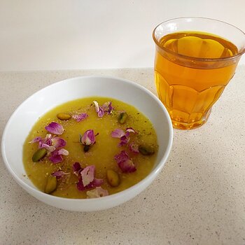 Sholeh Zard - Persian Saffron Rice Pudding with Saffron, Cardamom and Rose tea