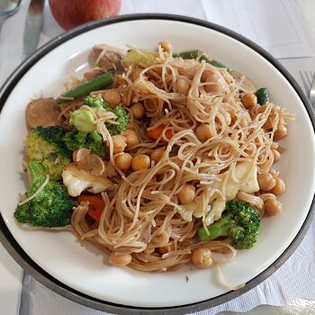 Rice vermicelli stir fry