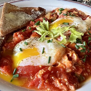 Eggs & Stewed Tomatoes