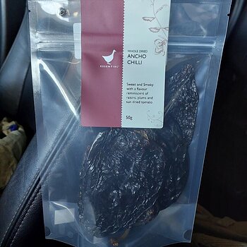 Whole Dried Ancho Chilli