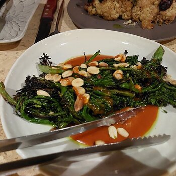 CHARRED BROCCOLINI