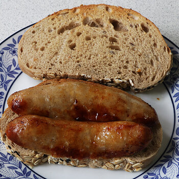 Sausage sarnie 1 s.jpg