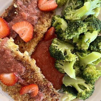 Pork Chops w/ Strawberry-Garlic Sauce