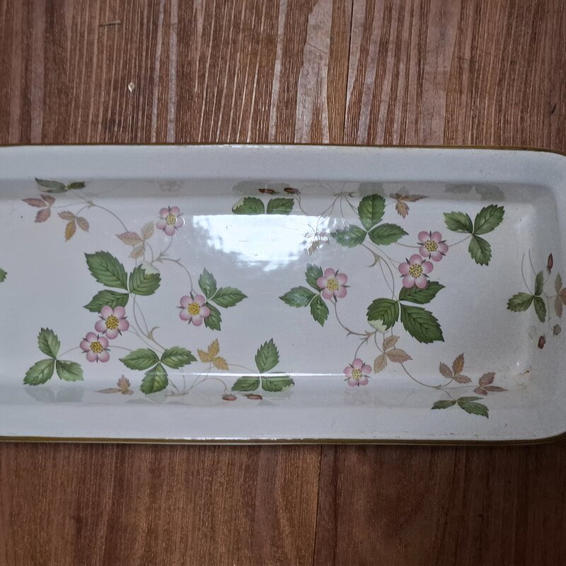 Wedgewood Wild Strawberry Serving bowl