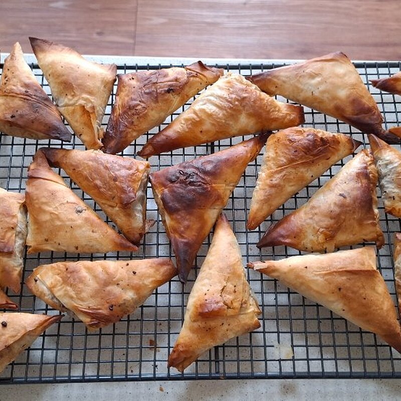 Mushroom and Walnut Samosas