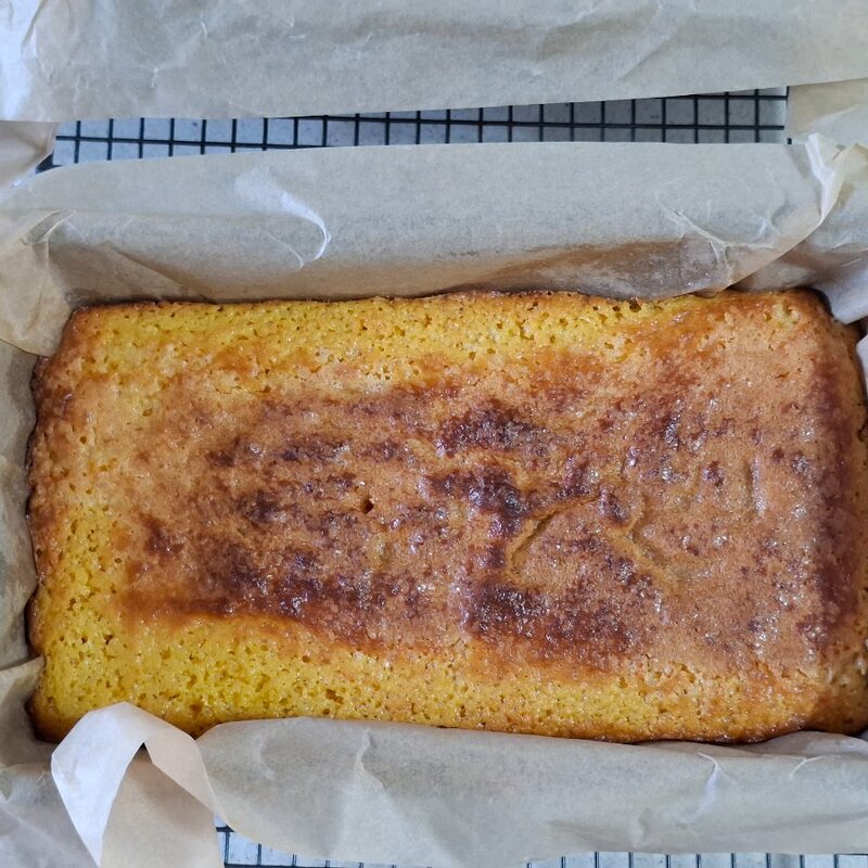 Sweet polenta and yoghurt cake