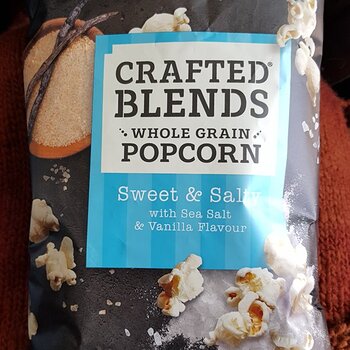 Sweet and Salty Popcorn with Vanilla