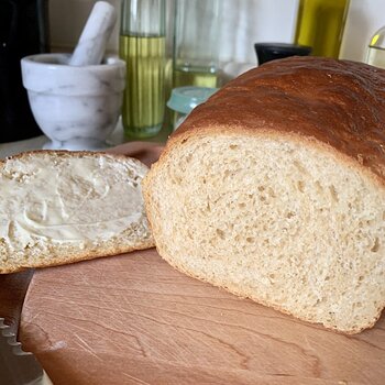 Buttermilk-Molasses Loaf