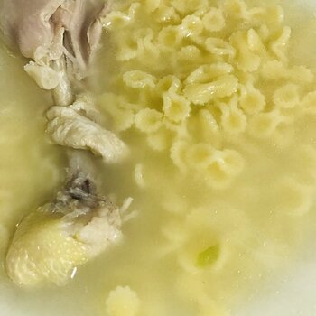 Tripolini in chicken broth.jpeg