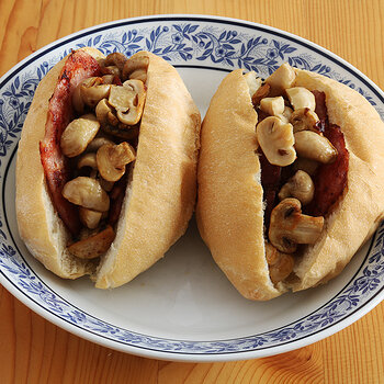 bacon and mushroom sarnies s.jpg