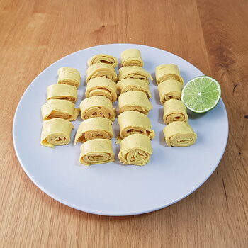 Media 'Making of the Khandvi' in album 'Khandvi (spicy chickpea flour pancakes)'