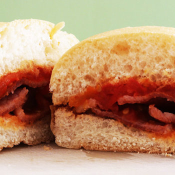 Bacon and tomato sarnie 3 s.jpg
