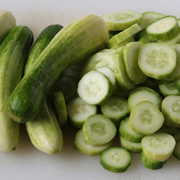 Cucumber chopped 2 s.jpg