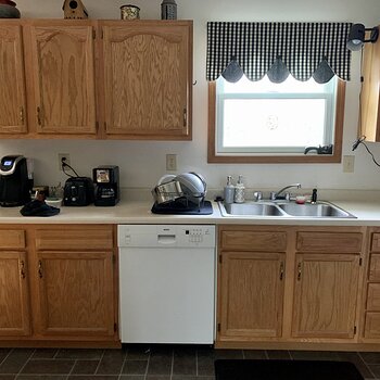 Kitchen South Wall