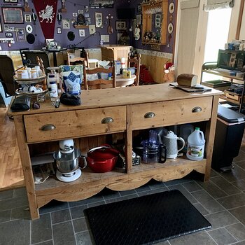 Kitchen East "Wall"