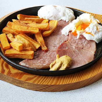 Gammon and chips egg s.jpg