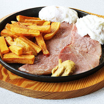 Gammon, chips poached eggs s.jpg