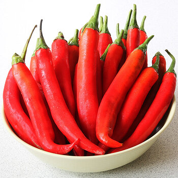 Cayenne chillis s.jpg