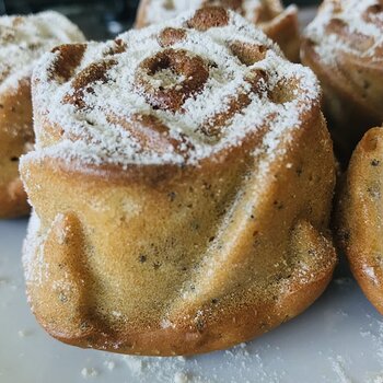 Rose-shaped Buttermilk and Poppy Seeds Muffins.jpeg