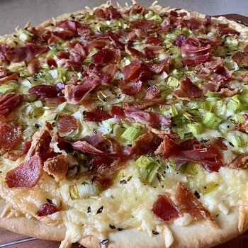 Bacon-Leek Flatbread