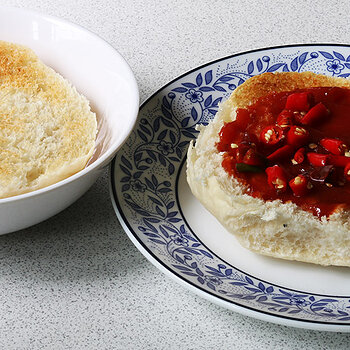 Chiil and ketchup s.jpg