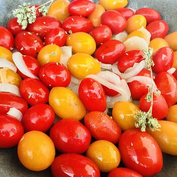 Making cherry tomatoes sauce.jpeg