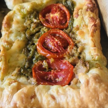 Pesto, tuna, cherry tomato tart.jpeg