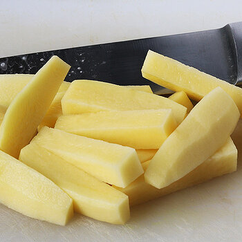 cut potatoes s.jpg