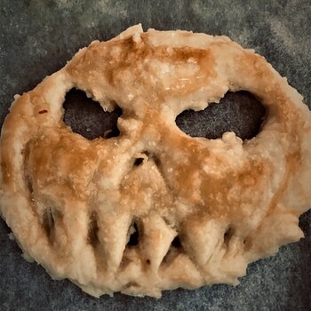 Halloween Puff Pastry Faces.jpg