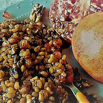 Apulian Wheat Berries with Pomegranate and Mulled Wine.jpg