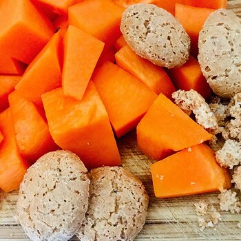 Cut pumpkin + Amaretti biscuits.jpeg