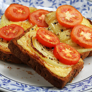 cheese onion tomato toast s.jpg