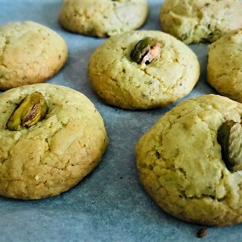 Pistachio Biscuits.jpg