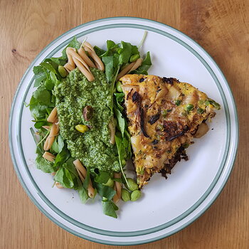 Pasta & pistachio pesto salad