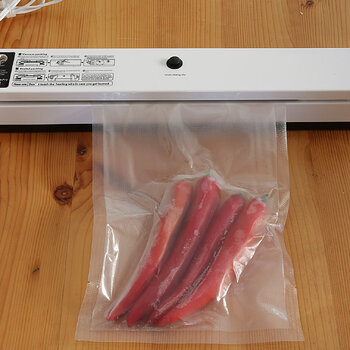 Vacuum sealer 5 s.jpg