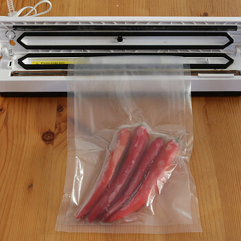 Vacuum sealer 6 s.jpg