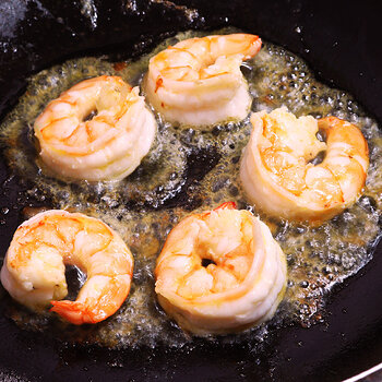 Prawns frying s.jpg