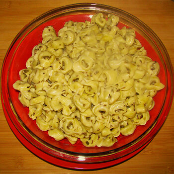 Spinach Tortellini with Alfredo Sauce