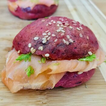 Beetroot Bun.jpeg